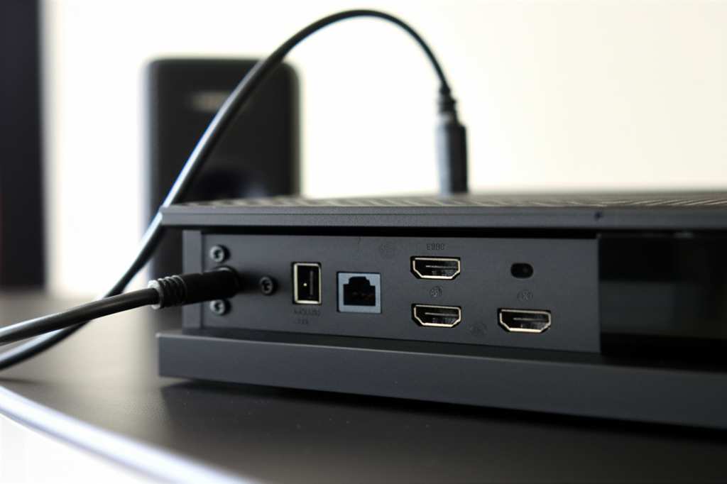 Generate a high-quality, relevant image prompt for an article about: Can You Connect An Xbox To A Bl